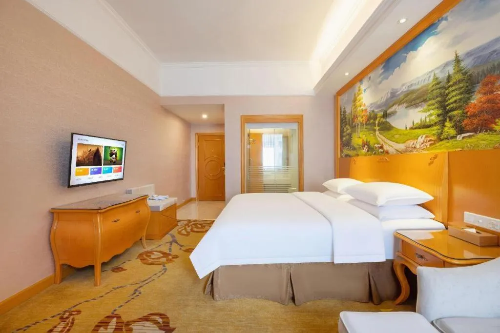 Bed in Vienna Hotel Guangdong Dongguan Chengnan Station