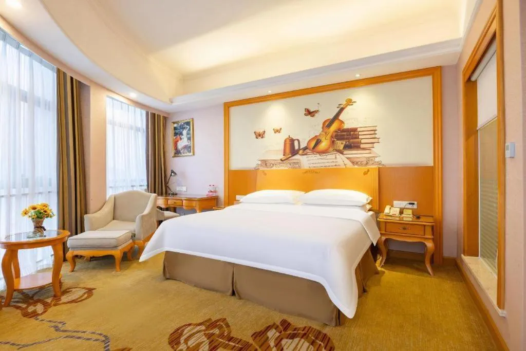 Bed in Vienna Hotel Guangdong Dongguan Chengnan Station