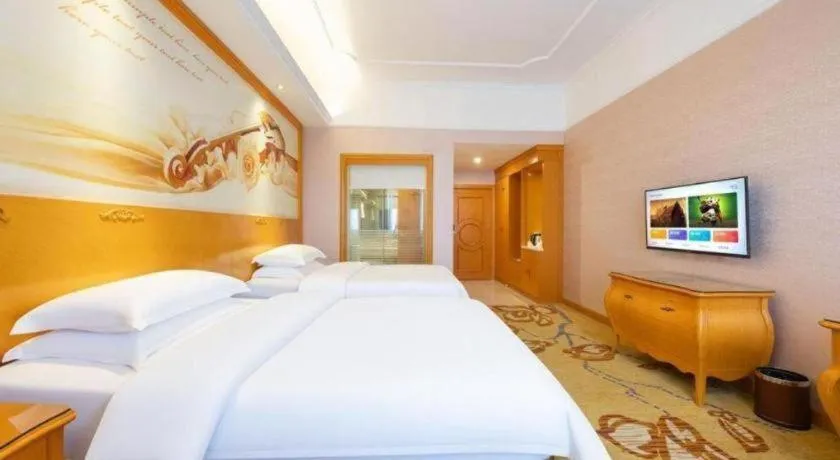 Bed in Vienna Hotel Guangdong Dongguan Chengnan Station