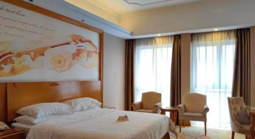 Bed in Vienna Hotel Guangdong Dongguan Chengnan Station