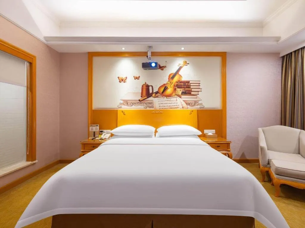 Bed in Vienna Hotel Guangdong Dongguan Chengnan Station
