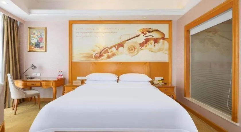 Bed in Vienna Hotel Guangdong Dongguan Chengnan Station