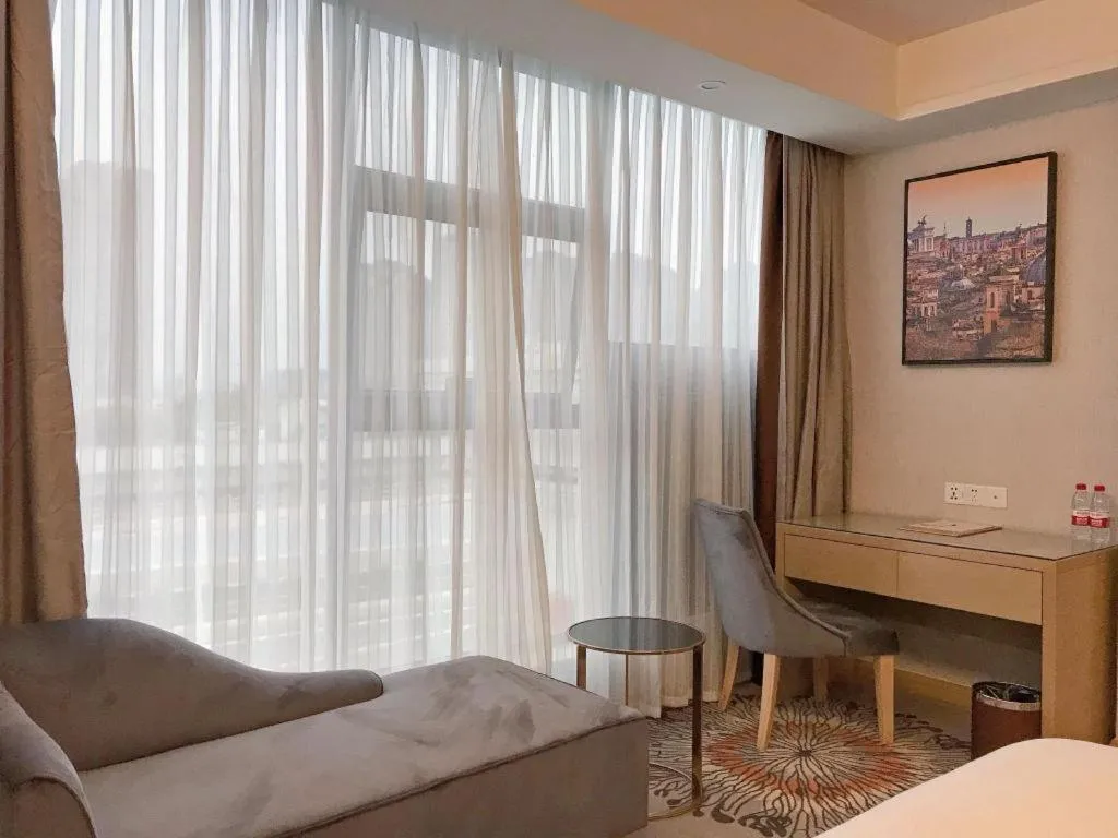 Vienna Hotel Guangzhou Huadu Financial Center Sunac Amusement Park