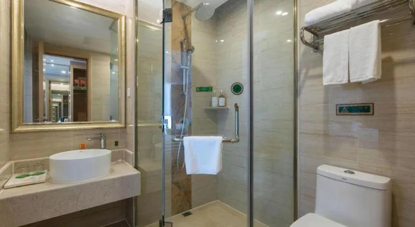 Vienna Hotel Guangzhou Huadu Financial Center Sunac Amusement Park