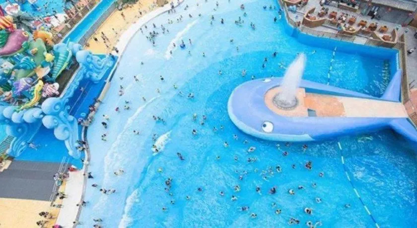 Vienna Hotel Guangzhou Huadu Financial Center Sunac Amusement Park