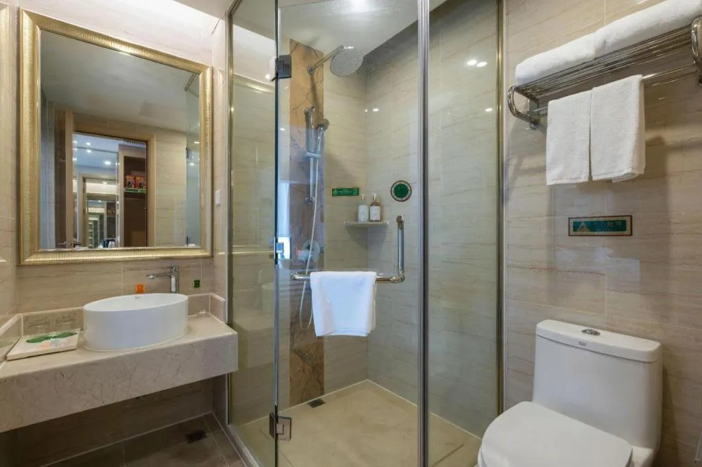 Vienna Hotel Guangzhou Huadu Financial Center Sunac Amusement Park