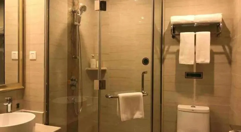 Vienna Hotel Guangzhou Huadu Financial Center Sunac Amusement Park