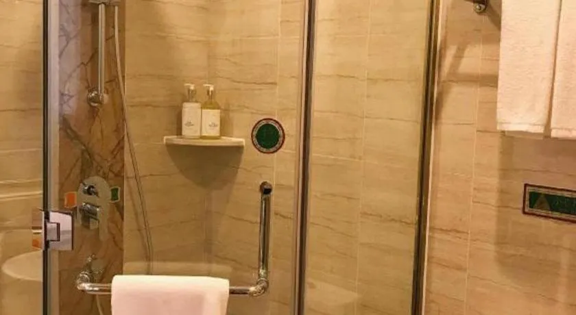 Vienna Hotel Guangzhou Huadu Financial Center Sunac Amusement Park