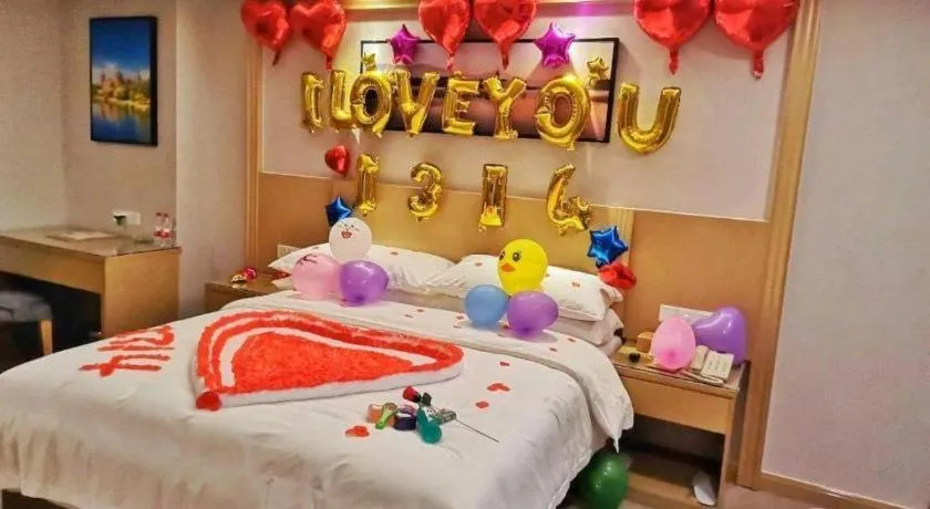 Bed in Vienna Hotel Guangzhou Huadu Financial Center Sunac Amusement Park