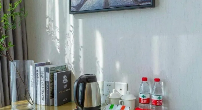 Vienna Hotel Guangzhou Huadu Financial Center Sunac Amusement Park