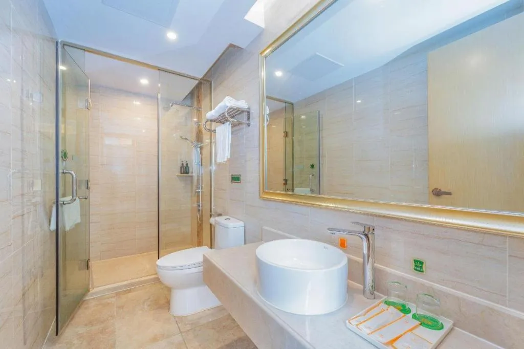 Vienna Hotel Guangzhou Huadu Financial Center Sunac Amusement Park