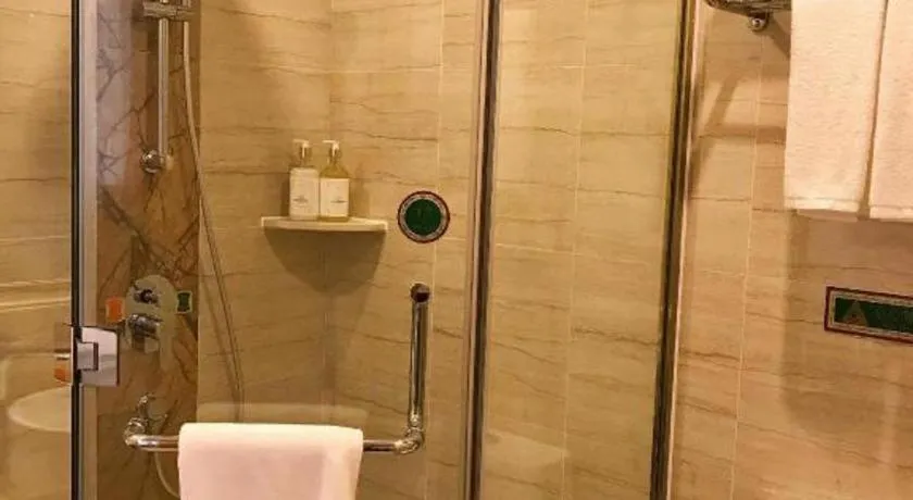 Vienna Hotel Guangzhou Huadu Financial Center Sunac Amusement Park