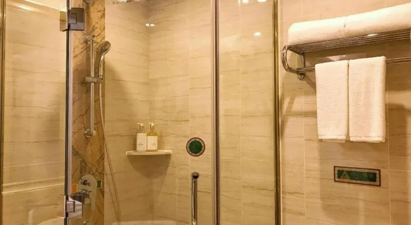 Vienna Hotel Guangzhou Huadu Financial Center Sunac Amusement Park