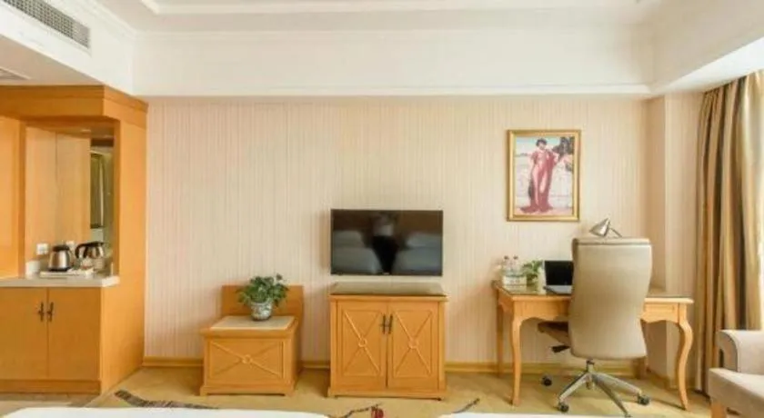 Vienna Hotel Jiangsu Kunshan Changjiang North Road Fenghuangcheng