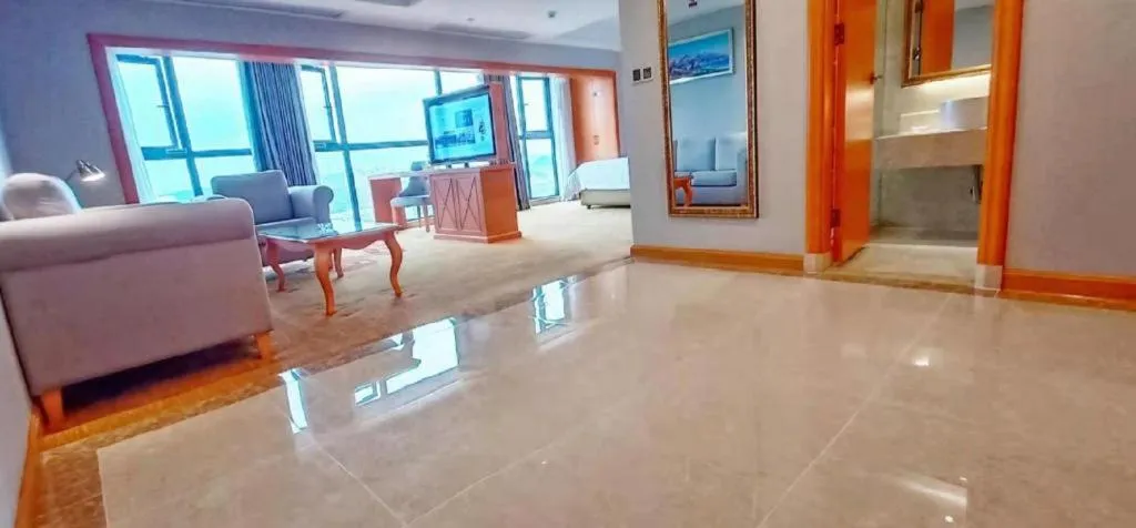 Vienna Hotel Guiyang North Station Dream City