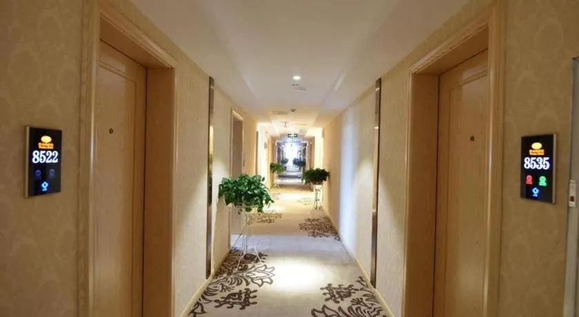 Vienna Hotel Anhui Huainan Shou County South Gate of Ancient Town Jinrun Central City