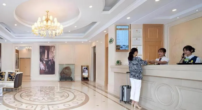 Vienna Hotel Anhui Huainan Shou County South Gate of Ancient Town Jinrun Central City