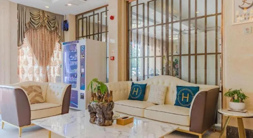 Vienna Hotel Anhui Huainan Shou County South Gate of Ancient Town Jinrun Central City