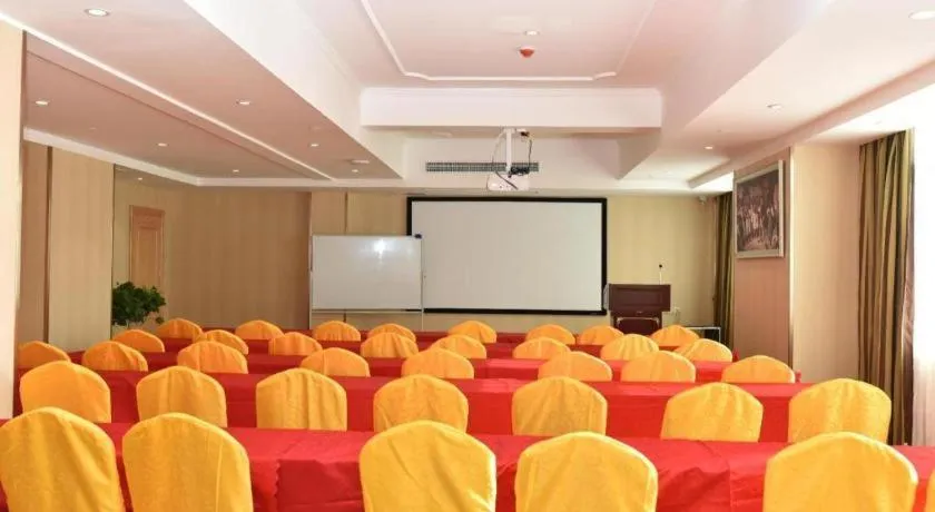 Vienna Hotel Anhui Huainan Shou County South Gate of Ancient Town Jinrun Central City