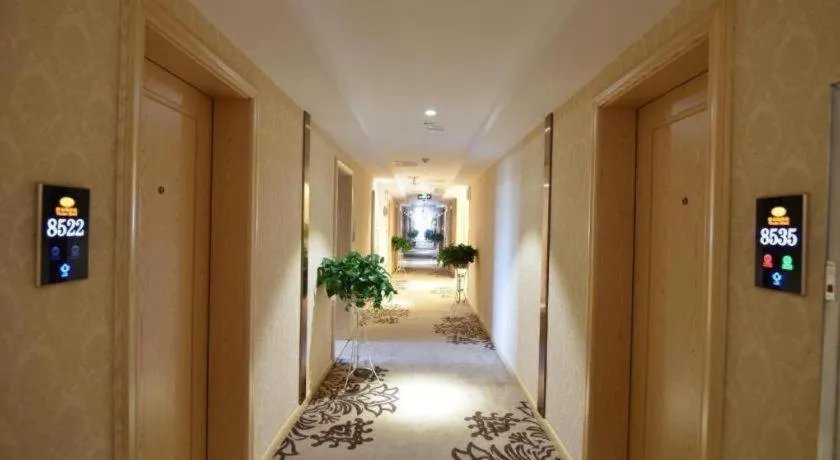 Vienna Hotel Anhui Huainan Shou County South Gate of Ancient Town Jinrun Central City