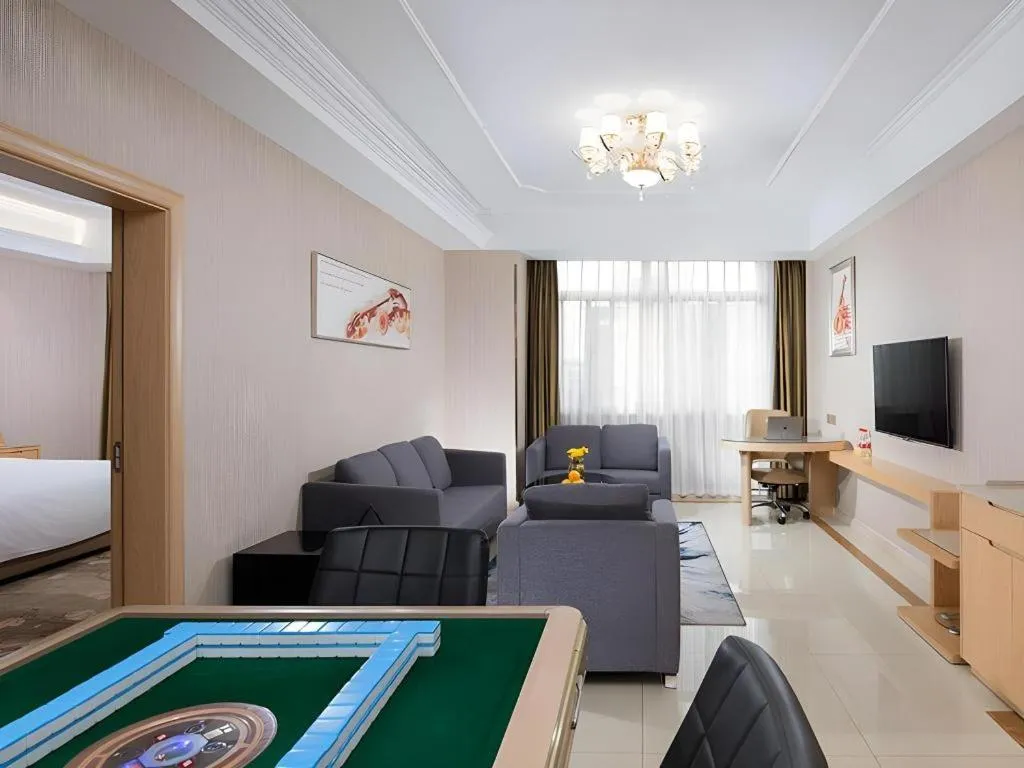 Vienna Hotel Anhui Huainan Shou County South Gate of Ancient Town Jinrun Central City