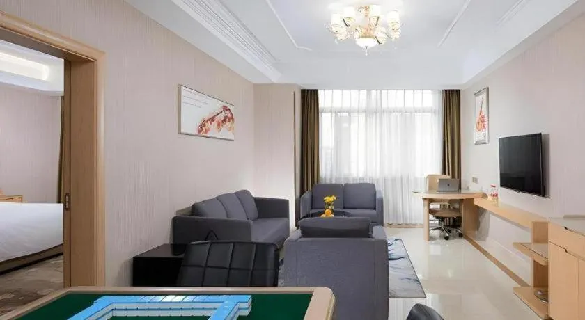 Vienna Hotel Anhui Huainan Shou County South Gate of Ancient Town Jinrun Central City