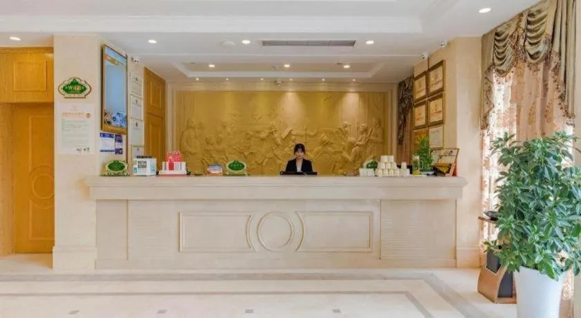 Vienna Hotel Anhui Huainan Shou County South Gate of Ancient Town Jinrun Central City