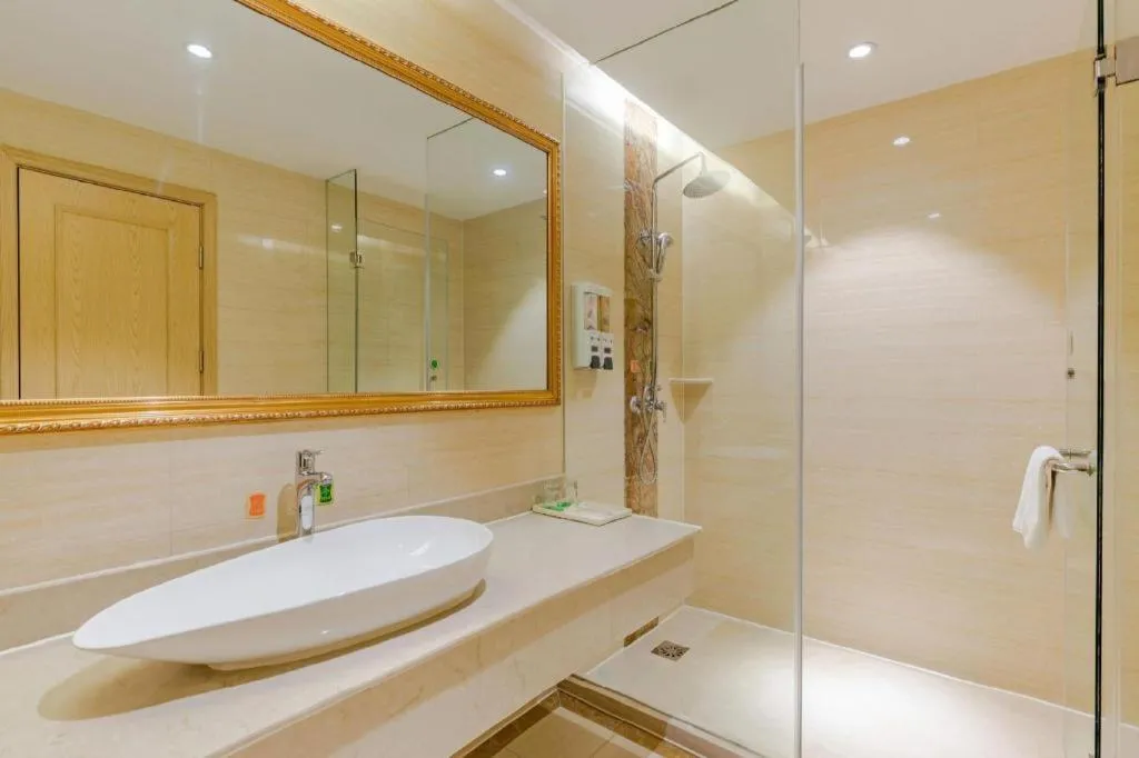 Vienna Hotel Anhui Huainan Shou County South Gate of Ancient Town Jinrun Central City