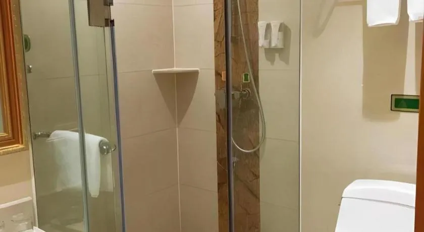 Vienna Hotel Guangdong Zhongshan Caihong Avenue