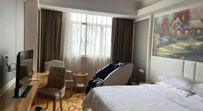 Bed in Vienna Hotel Guangdong Huiyang Qiuchang Yingbin Road