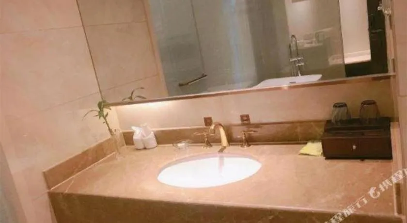 Venus Royal Hotel Nanning East High-Speed Railway Station