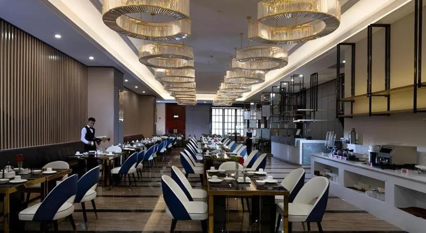 Venus Royal Hotel Nanning East High-Speed Railway Station