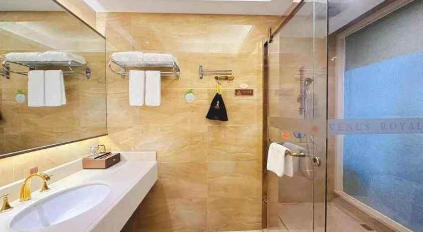 Venus Royal Hotel Nanning East High-Speed Railway Station