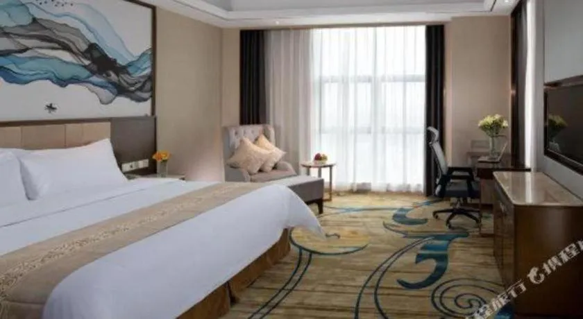 Bed in Venus Royal Hotel Nanning East High-Speed Railway Station