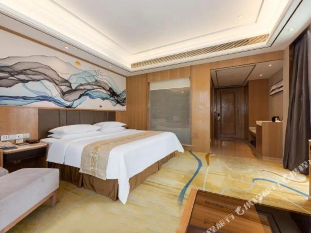 Bed in Venus Royal Hotel Nanning East High-Speed Railway Station