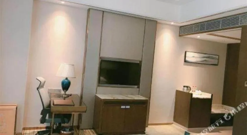 Venus Royal Hotel Nanning East High-Speed Railway Station