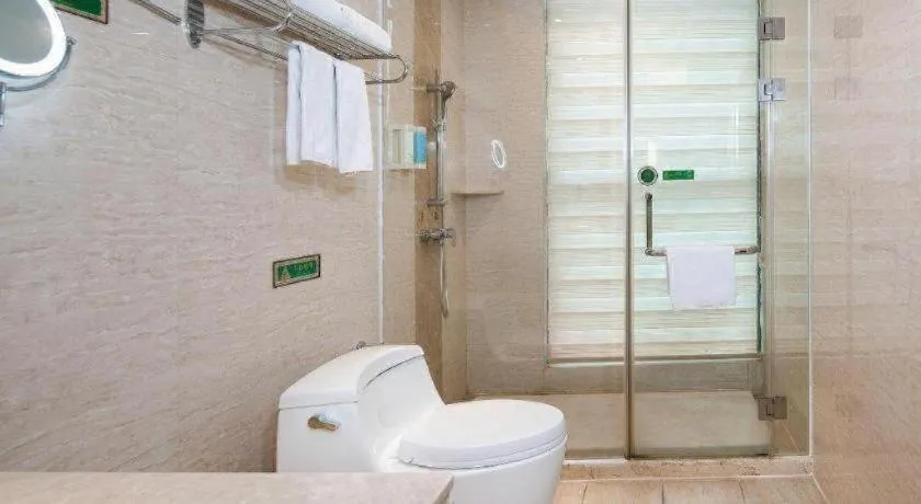 Vienna Hotel Guangdong Zhaoqing East Station Dinghu Mountain Scenic Area