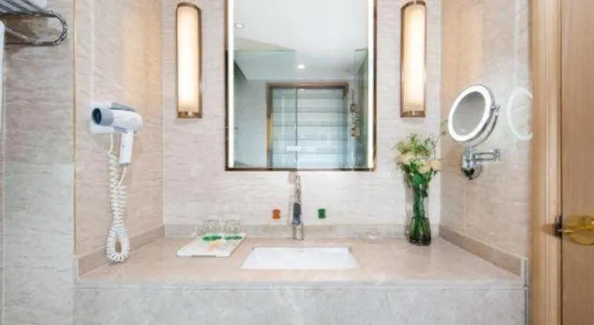 Vienna Hotel Guangdong Zhaoqing East Station Dinghu Mountain Scenic Area