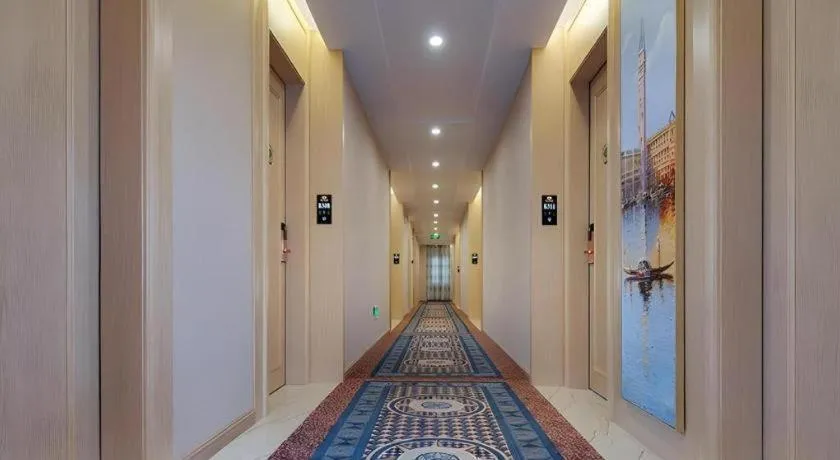 Vienna Hotel Guangdong Zhaoqing East Station Dinghu Mountain Scenic Area