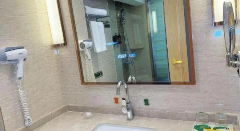 Vienna Hotel Guangdong Zhaoqing East Station Dinghu Mountain Scenic Area