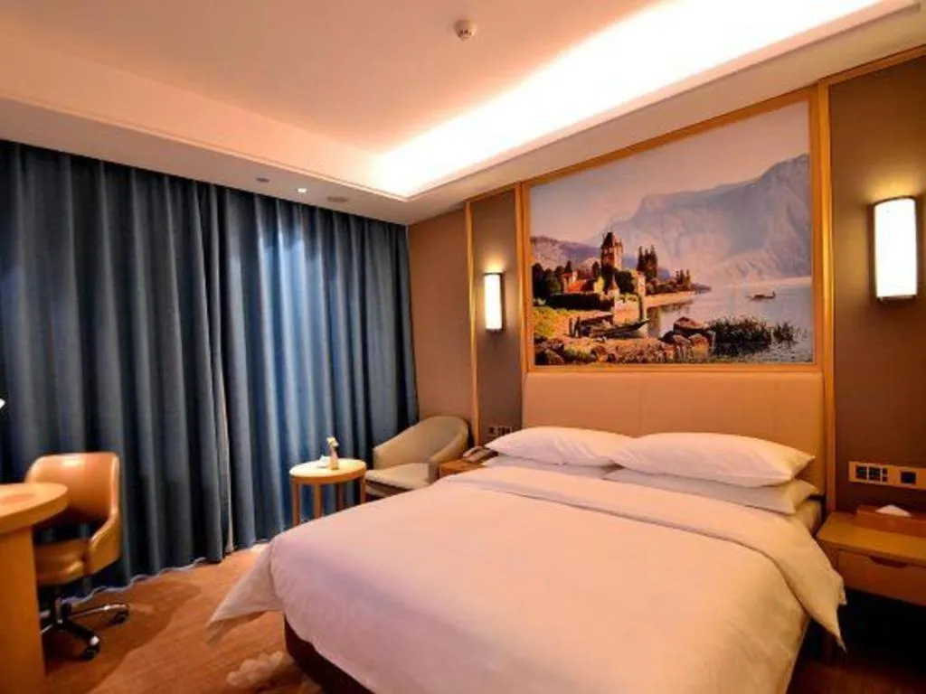 Bed in Vienna Hotel Guangdong Zhaoqing East Station Dinghu Mountain Scenic Area
