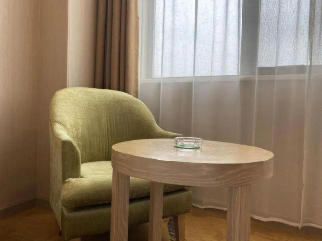 Vienna Hotel Shaanxi Weinan Shengli Street Railway Station