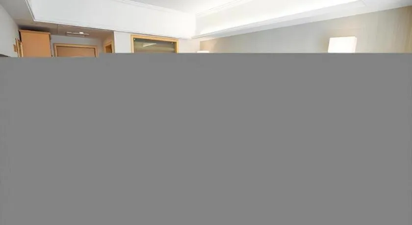 Vienna Hotel Shaanxi Weinan Shengli Street Railway Station