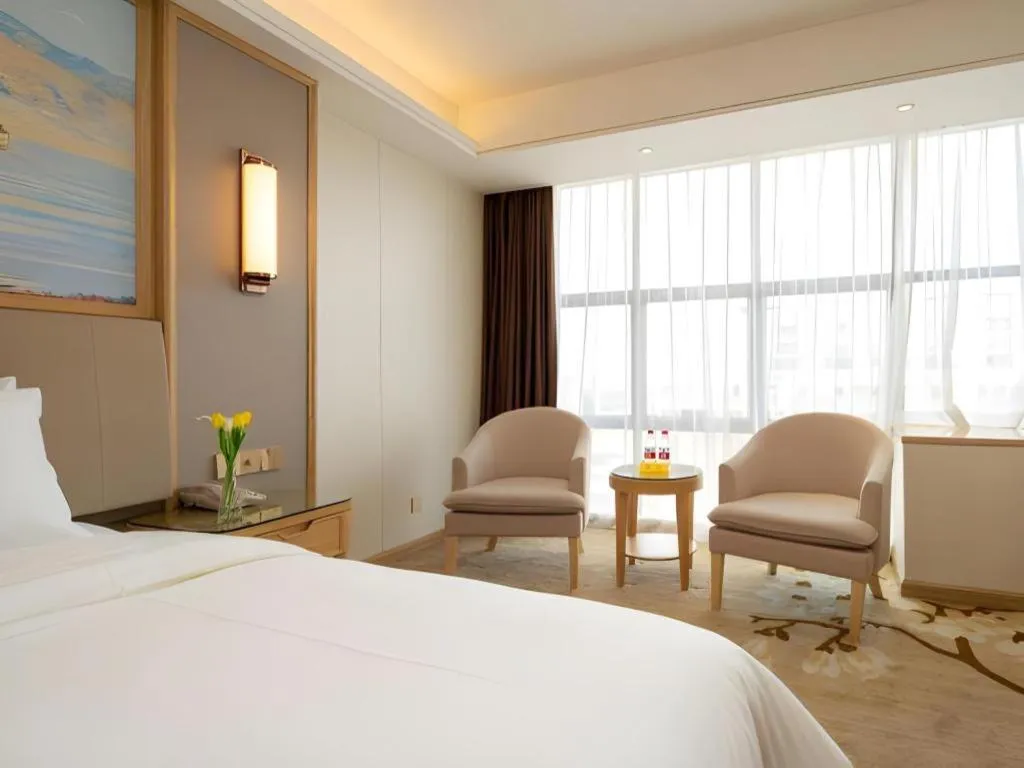 Bed in Vienna Hotel Guangdong Shantou Chaoyang Heping