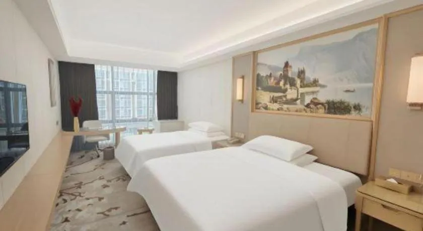 Bed in Vienna Hotel Guangdong Shantou Chaoyang Heping