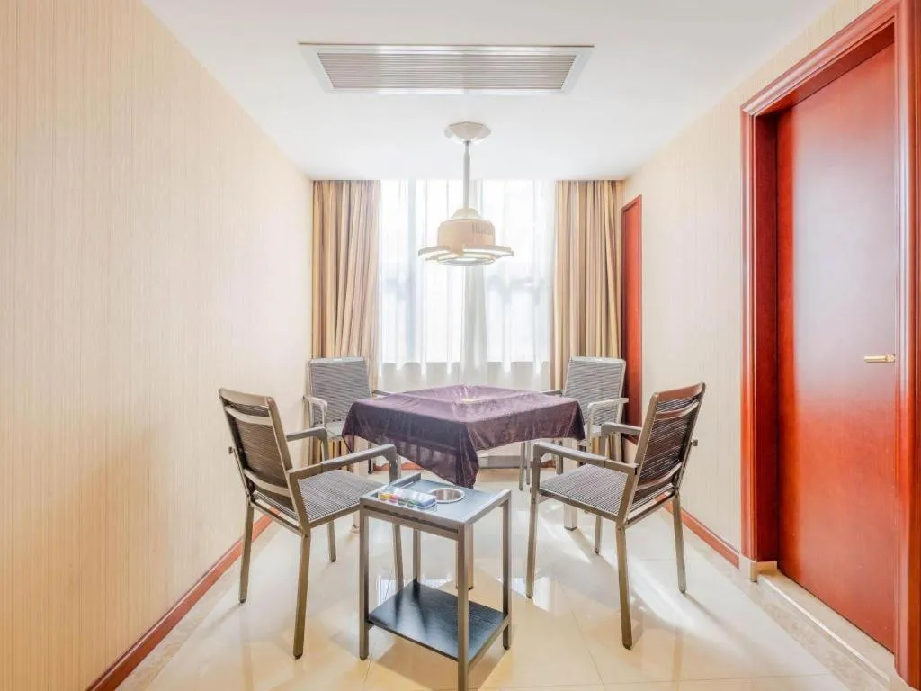 Vienna Hotel Guangdong Zhongshan Ancient Town Lighting Expo Center