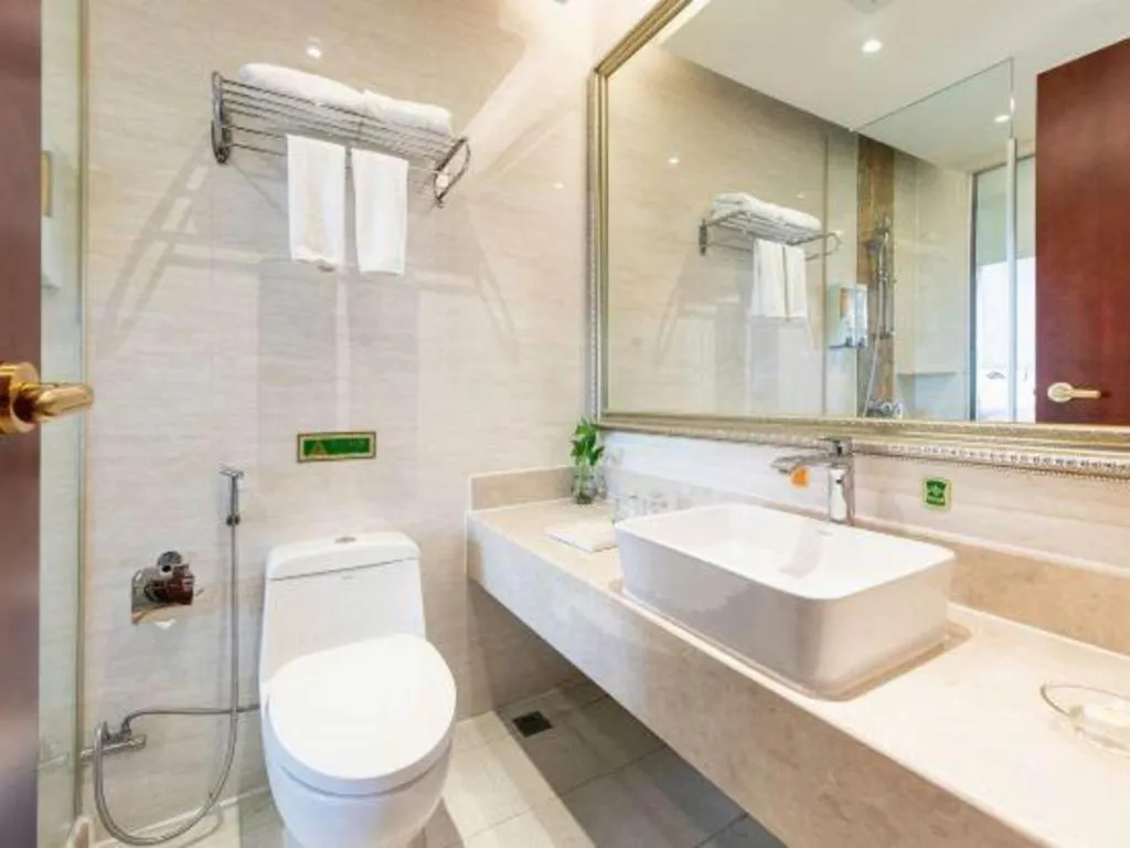 Vienna Hotel Guangdong Zhongshan Ancient Town Lighting Expo Center