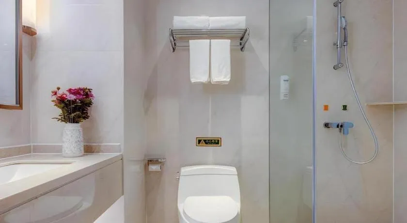 Vienna Hotel Anhui Fuyang Funan Bailing Apartment