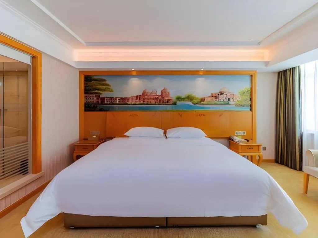 Bed in Vienna Hotel Guangdong Boluo Fu Mountain Scenic Spot