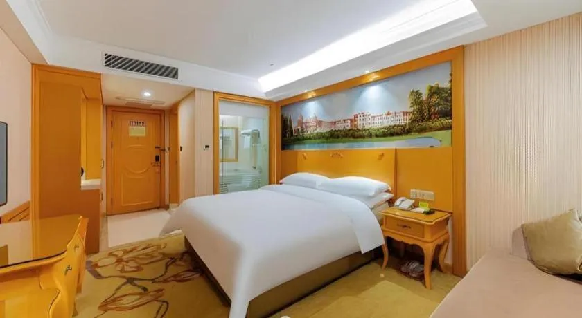 Bed in Vienna Hotel Guangdong Boluo Fu Mountain Scenic Spot